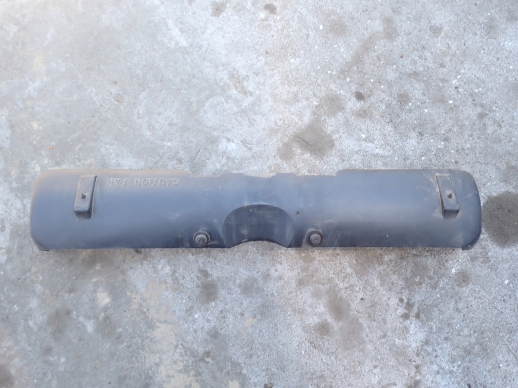 Upper Radiator Fan Cover Chevrolet Corvette C5