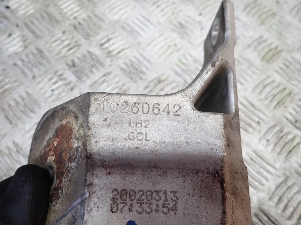 Łapa Mocowanie Silnika Lewe Chevrolet Corvette C5