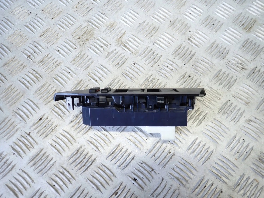 Panel Przełącznik Podnoszenia Szyb Toyota Tundra 2016