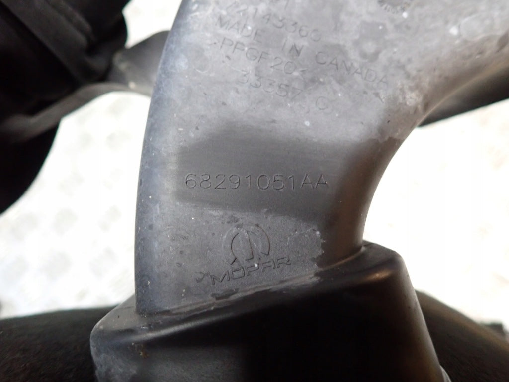 Wlot Zimnego Powietrza Pod Lampę Dodge RAM V 19-