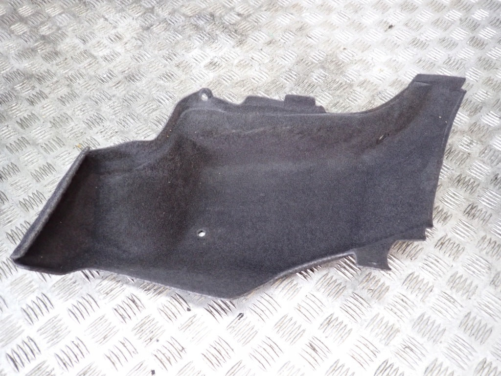 Boczek Wykładzina Bagażnika Tył Lewa Prawa Chevrolet Corvette Coupe C8 20-