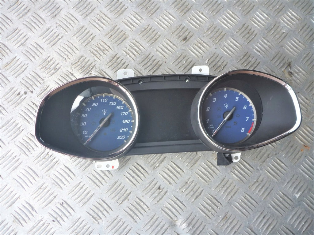 Gauge Clock Maserati Quattroporte GTS 3.8 2014