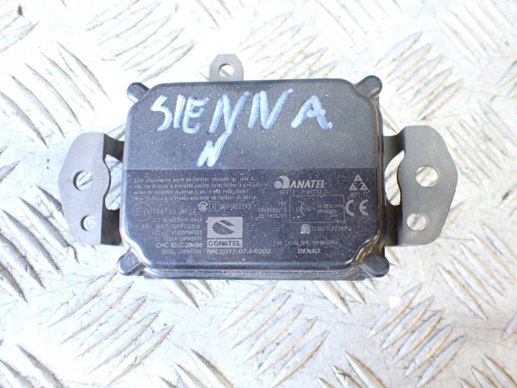 Radar Przedni Przód Distronic Toyota Sienna XL40 2021-