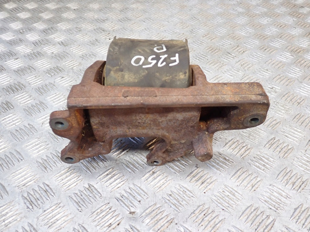 Łapa Mocowanie Silnika Prawa Ford F350 F250 6.2 4x4 SuperDuty 2021