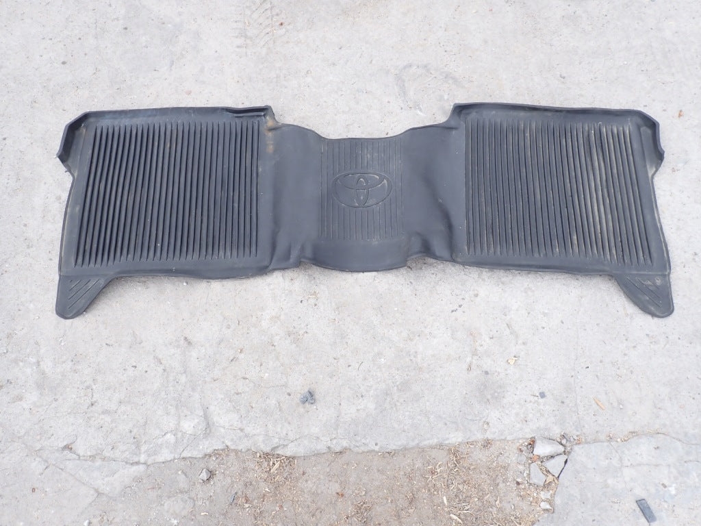 Dywaniki Gumowe Kpl. Toyota Tundra Crew Cab 3.4 3.5 2022-