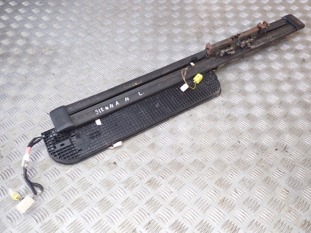 Szyna Listwa Elektryczna Foteli II Rzędu Toyota Sienna XL40 2021