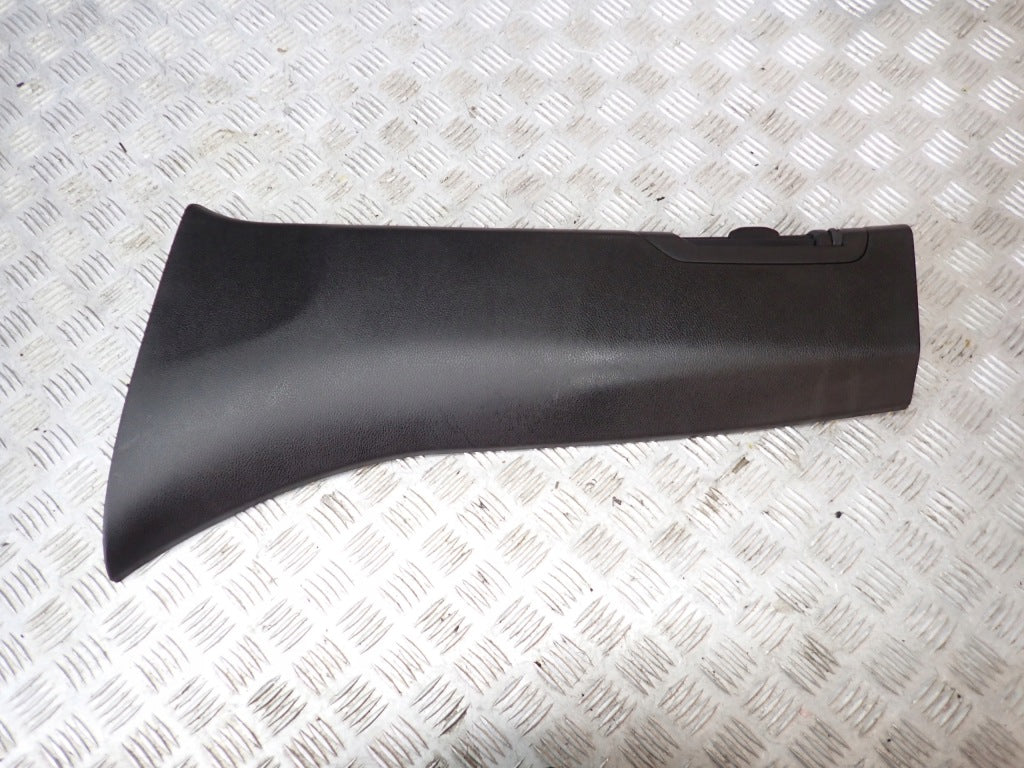 Osłona Słupka Dolna Lewa Jeep Grand Cherokee WL 2.0 2021-
