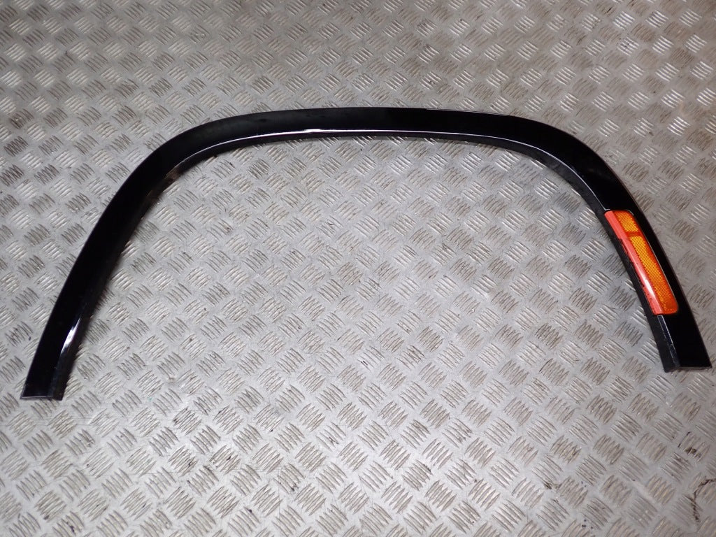 Right Front Fender Trim Jeep Wagoneer Grand Wagoneer WS 5.7 22-