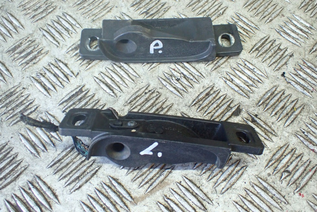 Zamek Rygiel Mocowanie Dachu Chevrolet Corvette C7 2014-