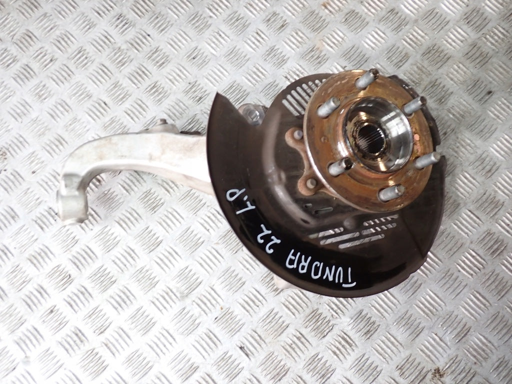 Zwrotnica Kpl. Piasta Lewa Toyota Tundra Sequoia SR5 TRD 4x4 2022-