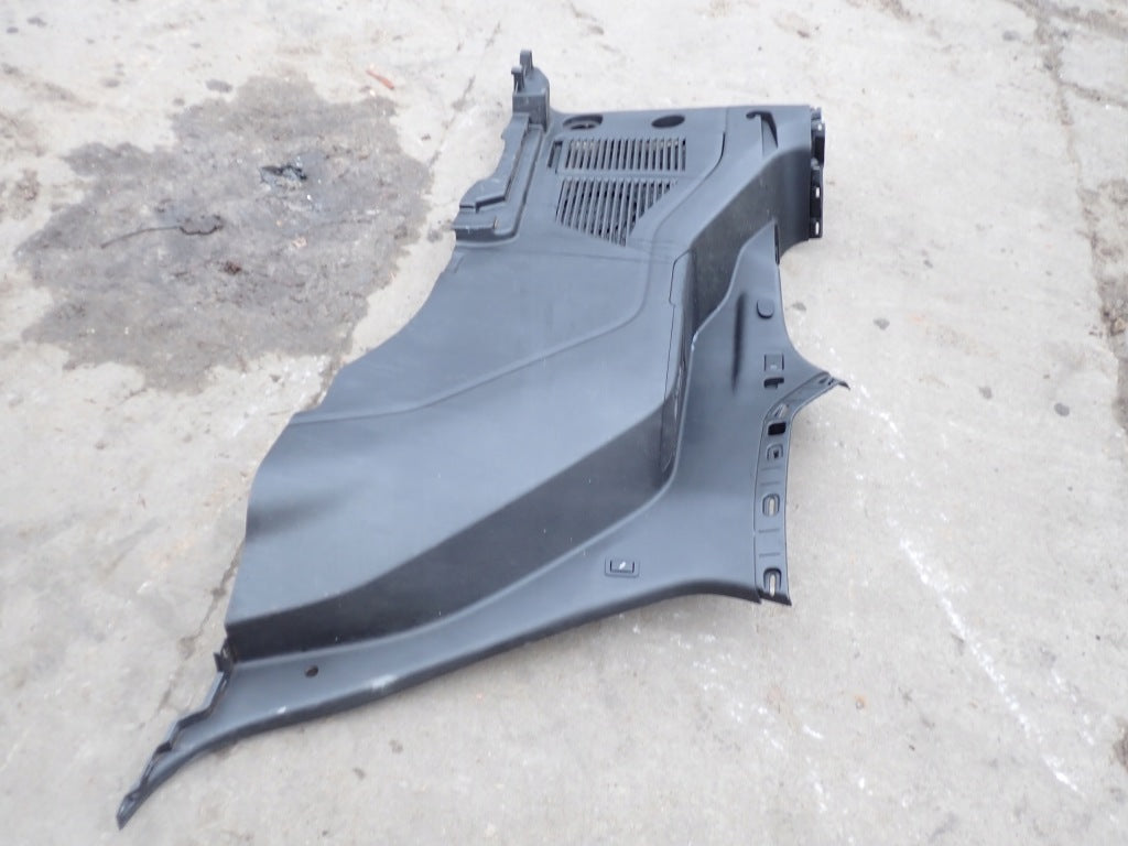 Boczek Bagaznika Lewy Tapicerka Chevrolet Tahoe GMC Yukon 2021-