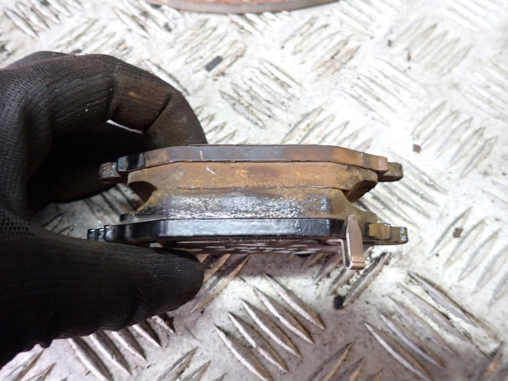 Rear Brake Pads Pair Ford Explorer Ford Explorer 2020-
