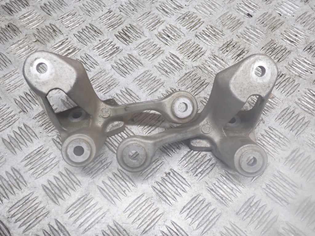Engine Mount Bracket Chevrolet Corvette C7 6.2 2014-