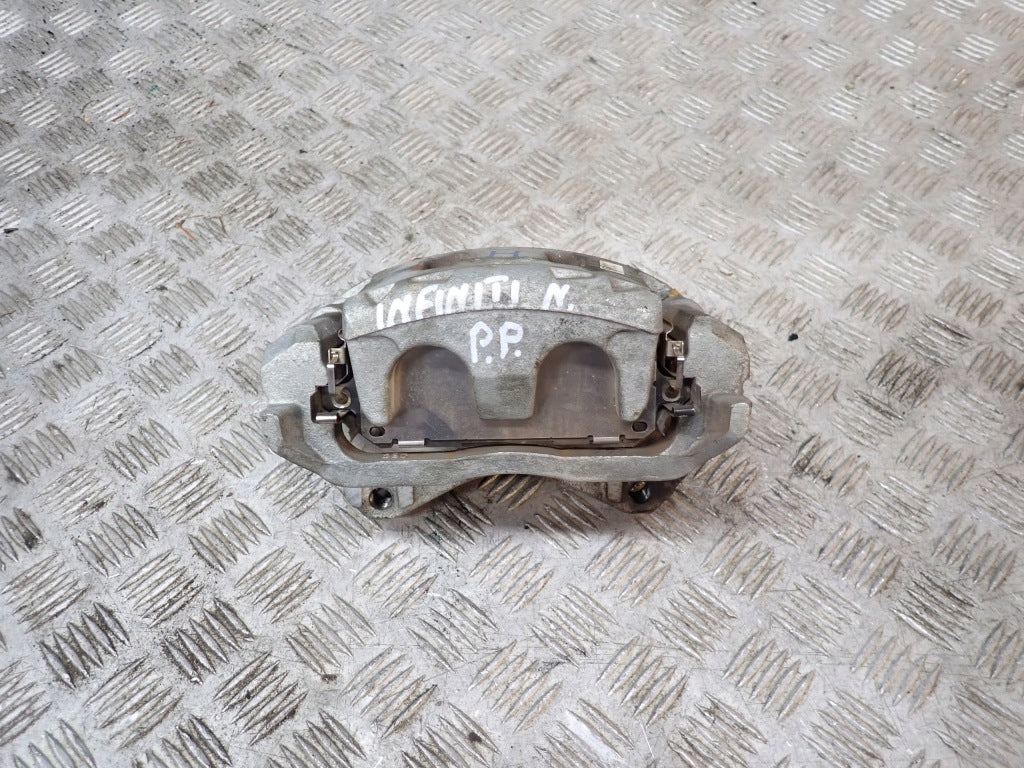 Zacisk Hamulcowy Prawy Przedni Infiniti QX60 Nissan Pathfinder Murano 2022