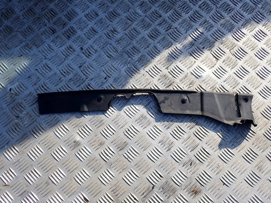 Rear Tailgate Plastic Cover Ford Explorer 2020-