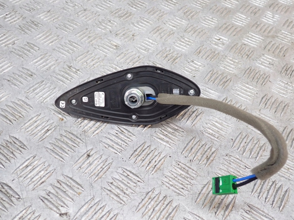 Antena Dachowa Rekinek Kia Carnival LX KA4 2020-