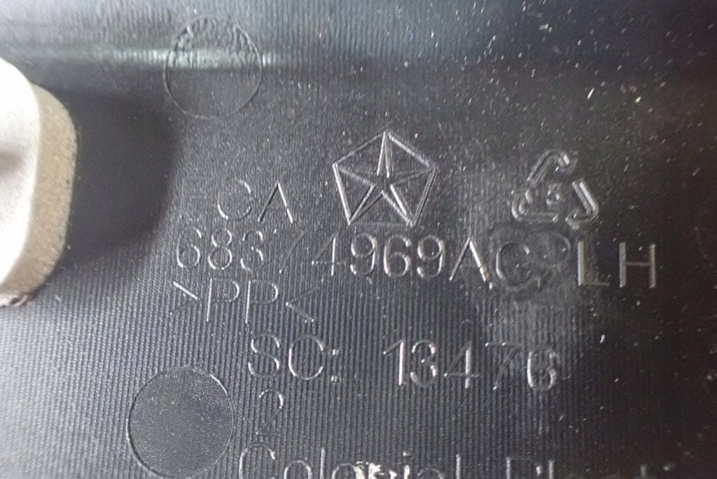 Maskownica Zaślepka Karoserii Tył Klapy Jeep Grand Cherokee WL 2021-