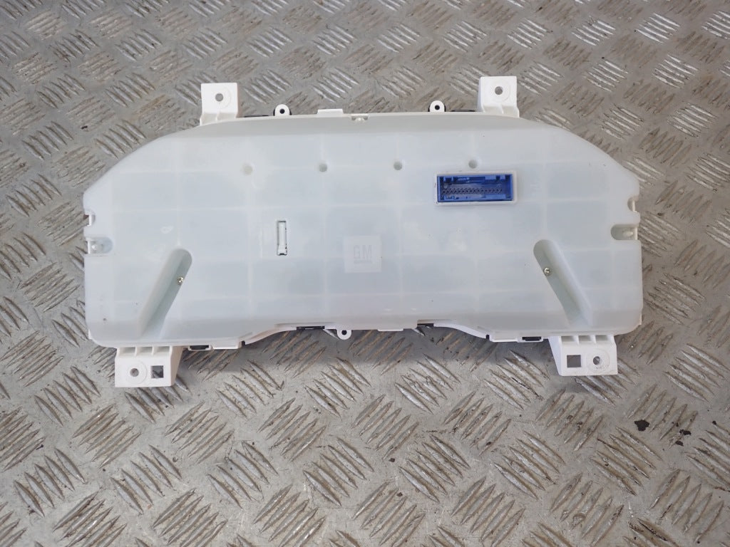 Licznik Zegary Chevrolet Tahoe Suburban 5.3 2021-