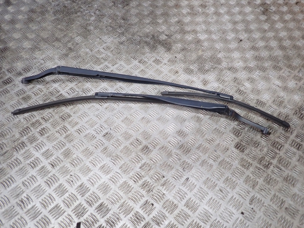 Wiper Arms Set Maserati Quattroporte 2015