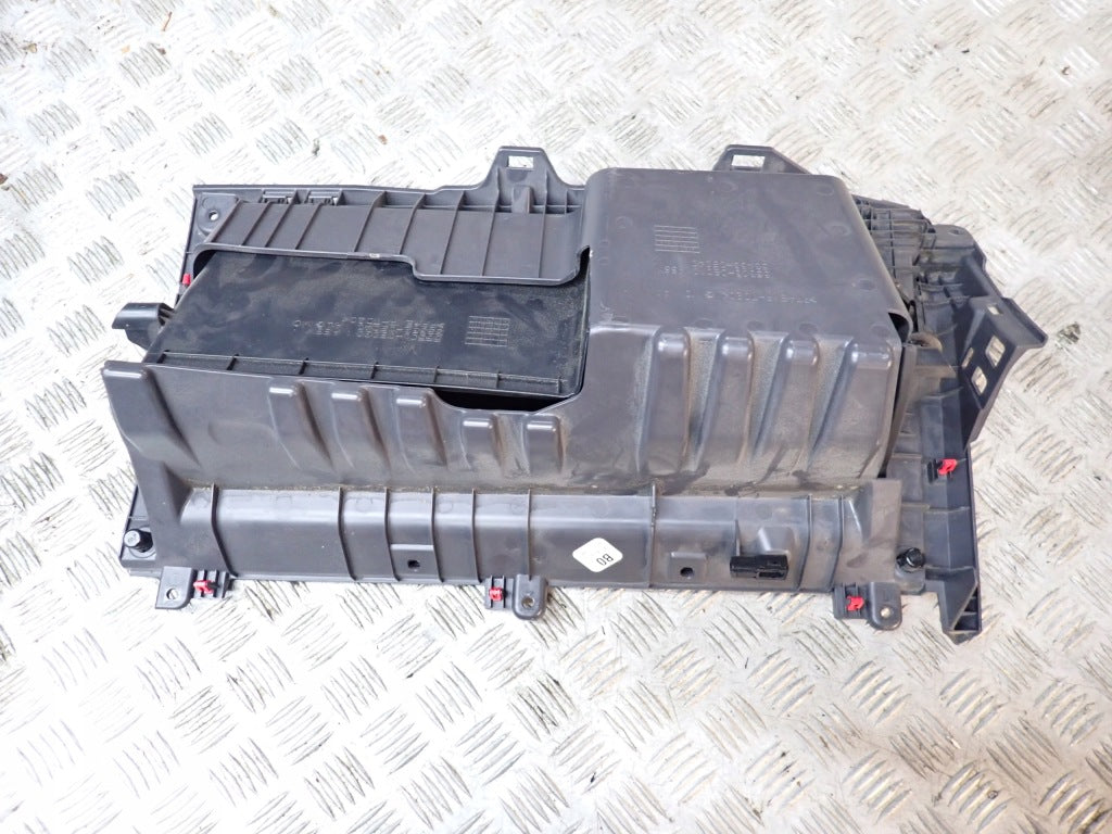 Passenger Compartment Toyota Sienna XL40 2021