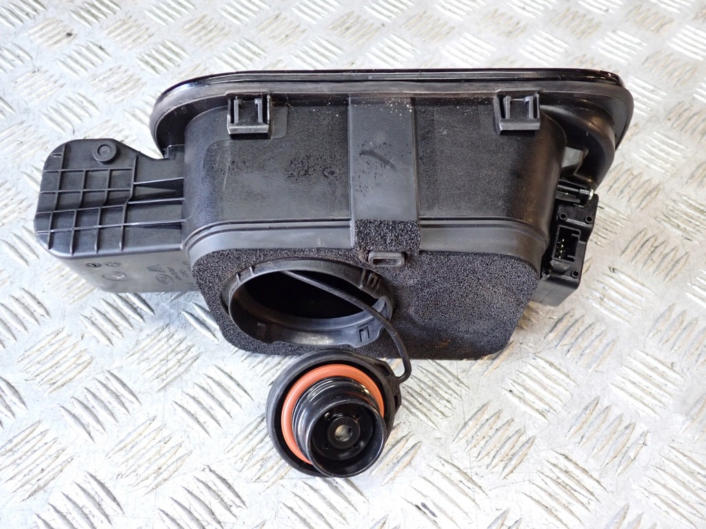 Fuel Filler Flap Kia Carnival LX 3.5 KA4 2020-