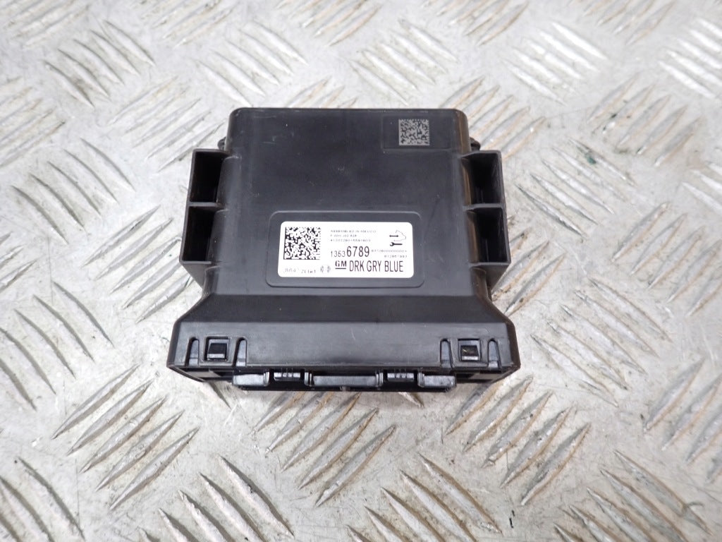 Moduł Sterownik PDC Parktronik Chevrolet Silverado GMC Sierra 19-