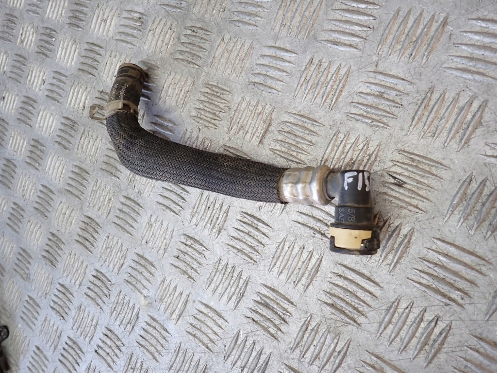 Przewód wody do Ford F150 3.5 2021- od Autolandparts, widoczna rura i złącza w układzie chłodzenia samochodu