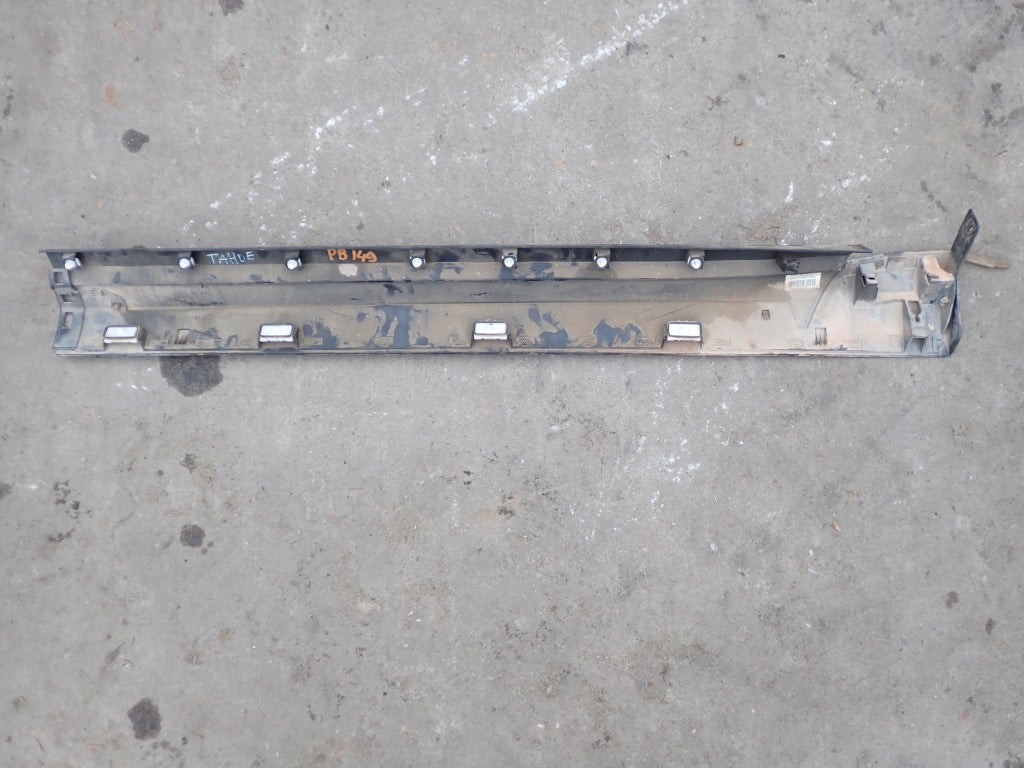Listwa Progowa Lewa Przednia Chevrolet Tahoe Suburban Yukon Escalade 21-