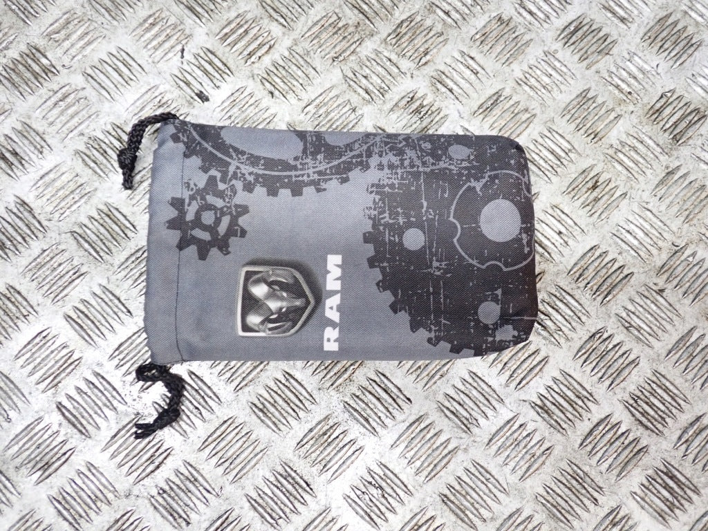 Książki Etui Serwisowe Instrukcje Dodge Ram V 2019-