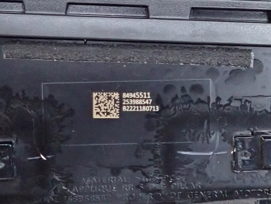 Listwa Drzwi Prawa Tylna Chevrolet Silverado GMC Sierra 19