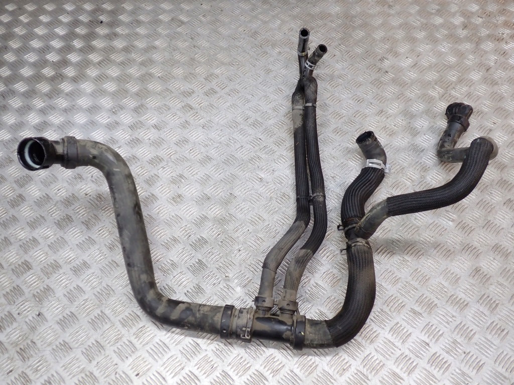 Przewody wodne do Ford F350 F250 Super Duty 2021, rury wody, części marki Autolandparts, widoczne na zdjęciu