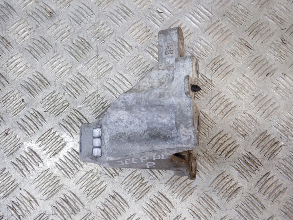 Łapa Silnika Prawa Jeep Grand Cherokee WL 3.6 21-