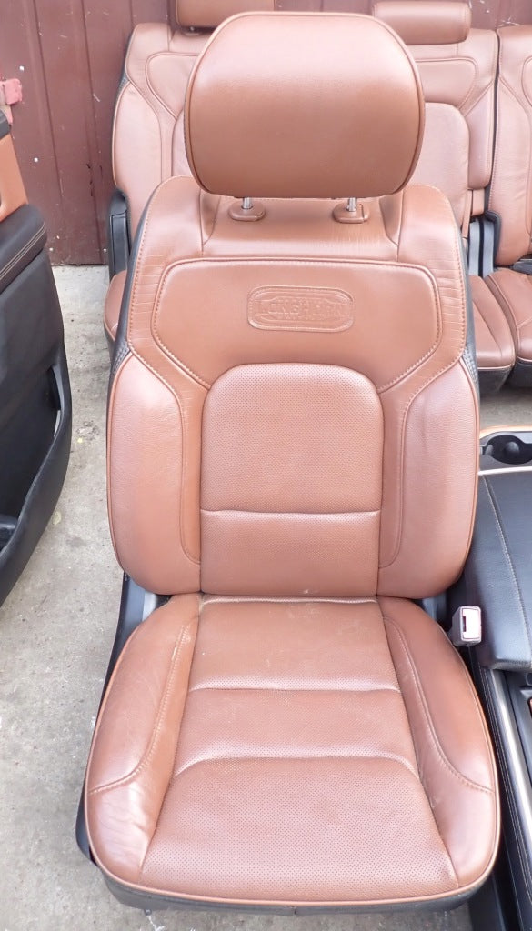 Tapicerka Fotele Kanapa Dodge RAM Longhorn V 19-