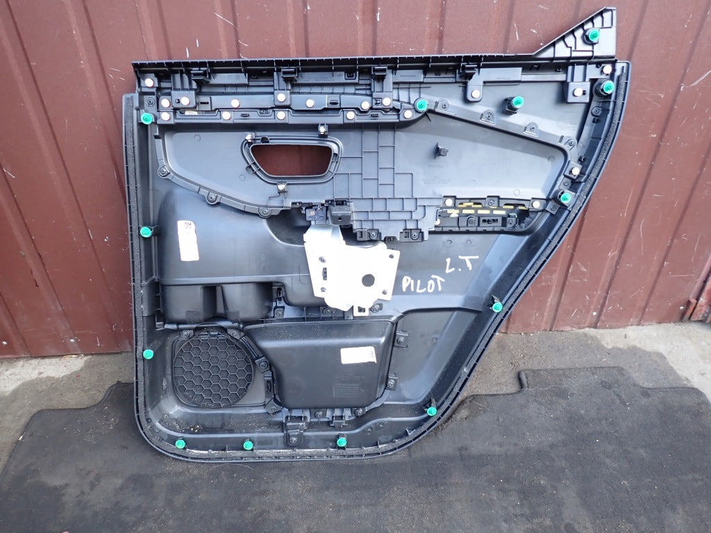 Door Panel Left Rear Honda Pilot 4 YG2 2023-