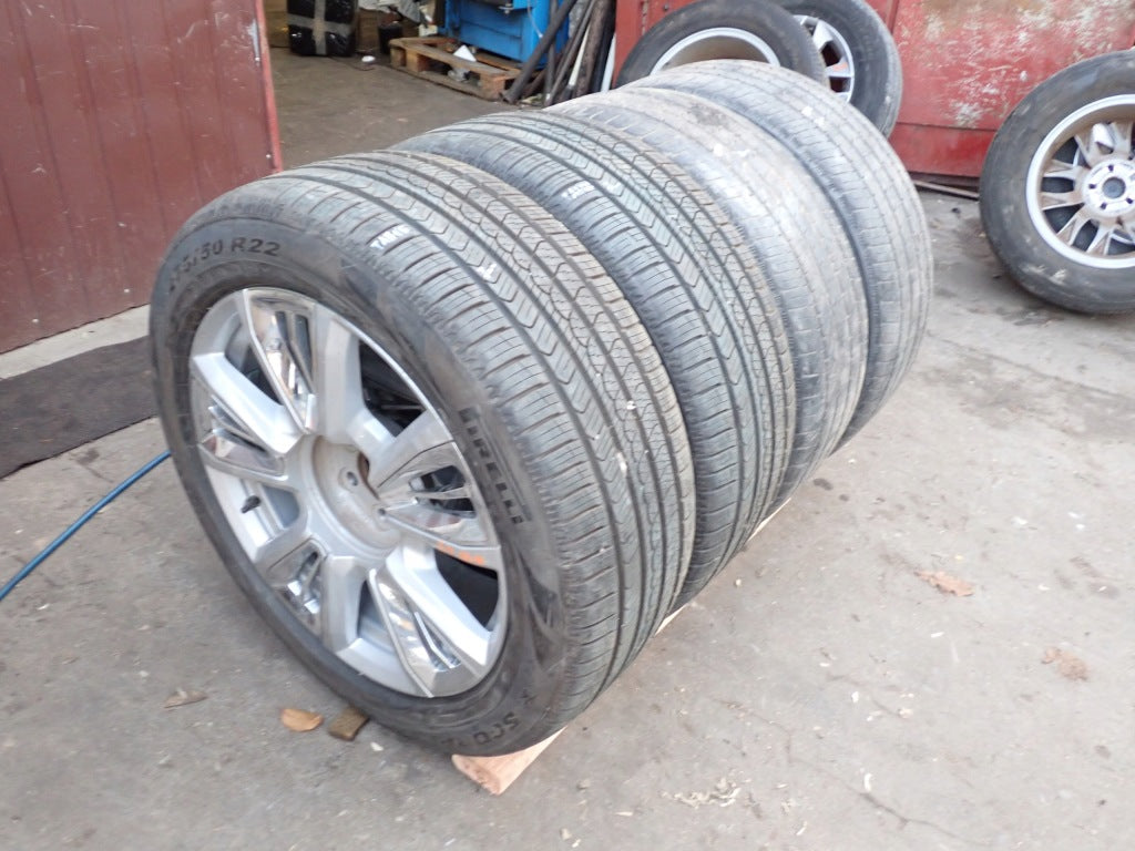 Koła Felgi Alufelgi 22 Opony 275/50 R22 Chevrolet Tahoe Suburban SIlverado