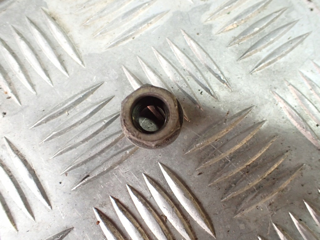 Chevrolet Corvette C5 Wheel Nut