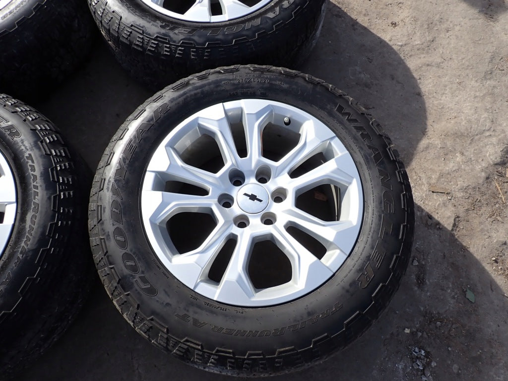 Koła Felgi Alufelgi Opony 275/60 20 Chevrolet Silverado GMC Sierra 2022