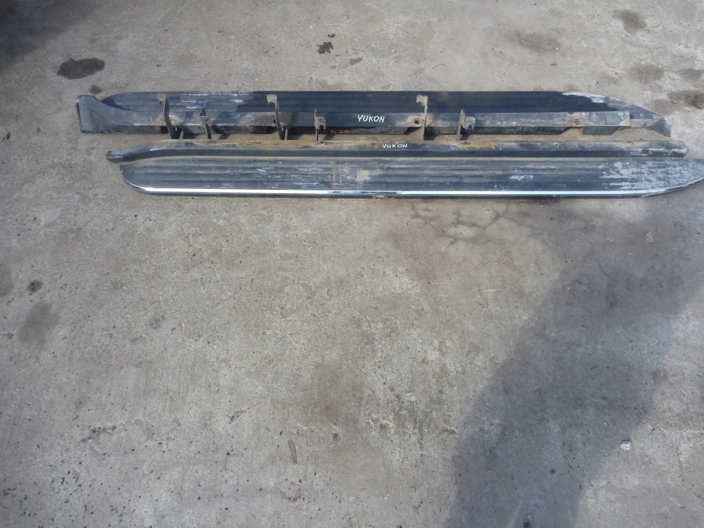 Step Sills PAIR Escalade ESV Yukon XL Suburban 2007-