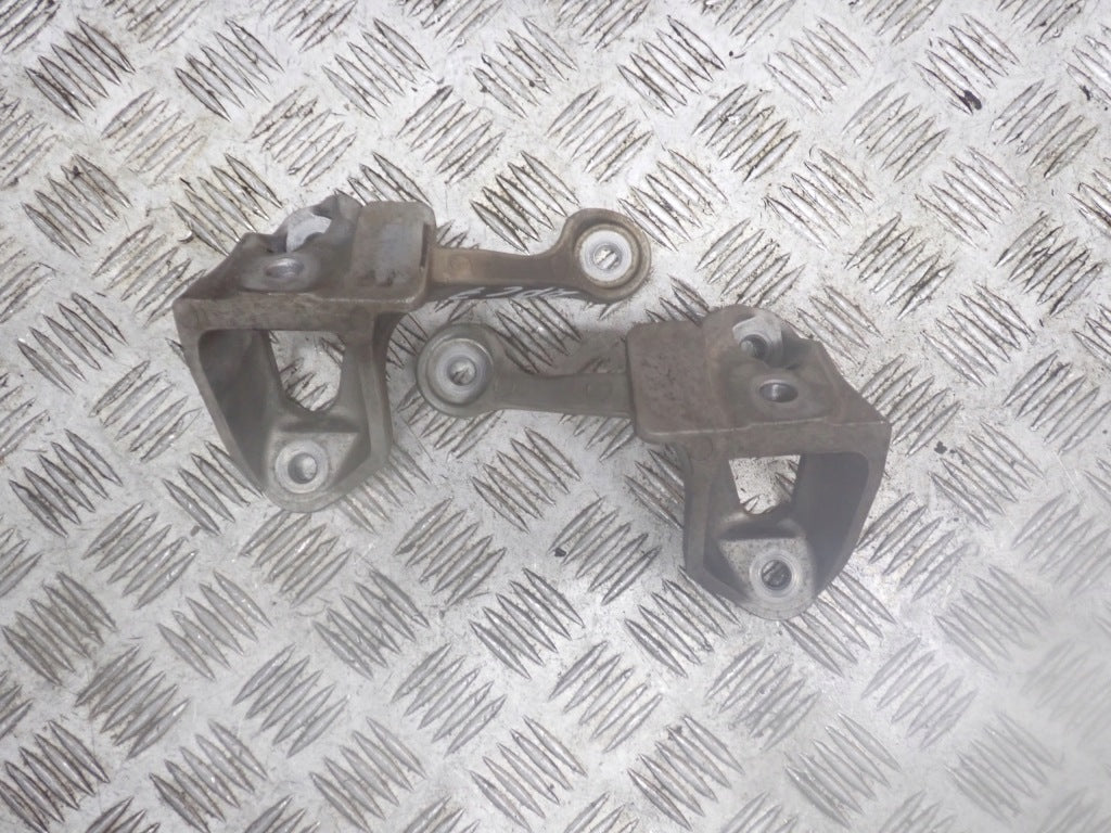 Engine Mount Bracket Chevrolet Corvette C7 6.2 2014-