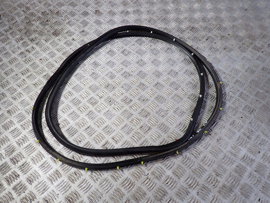 Uszczelka Drzwi Jeep Grand Cherokee WL 2021-