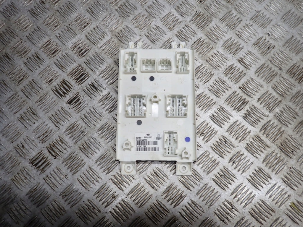 BCM Comfort Module Dodge Ram 5.7 Lift 13-