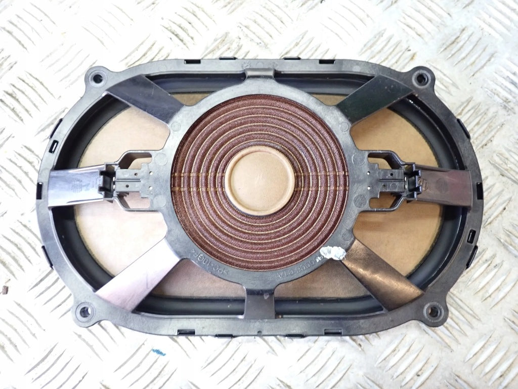 Speakers Amplifier Bowers & Wilkins Rear Shelf Maserati Quattroporte 2014