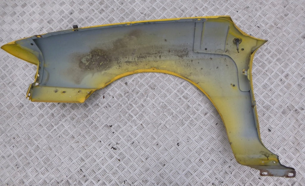 Błotnik Przedni Przód Prawy Ford Mustang 94-99