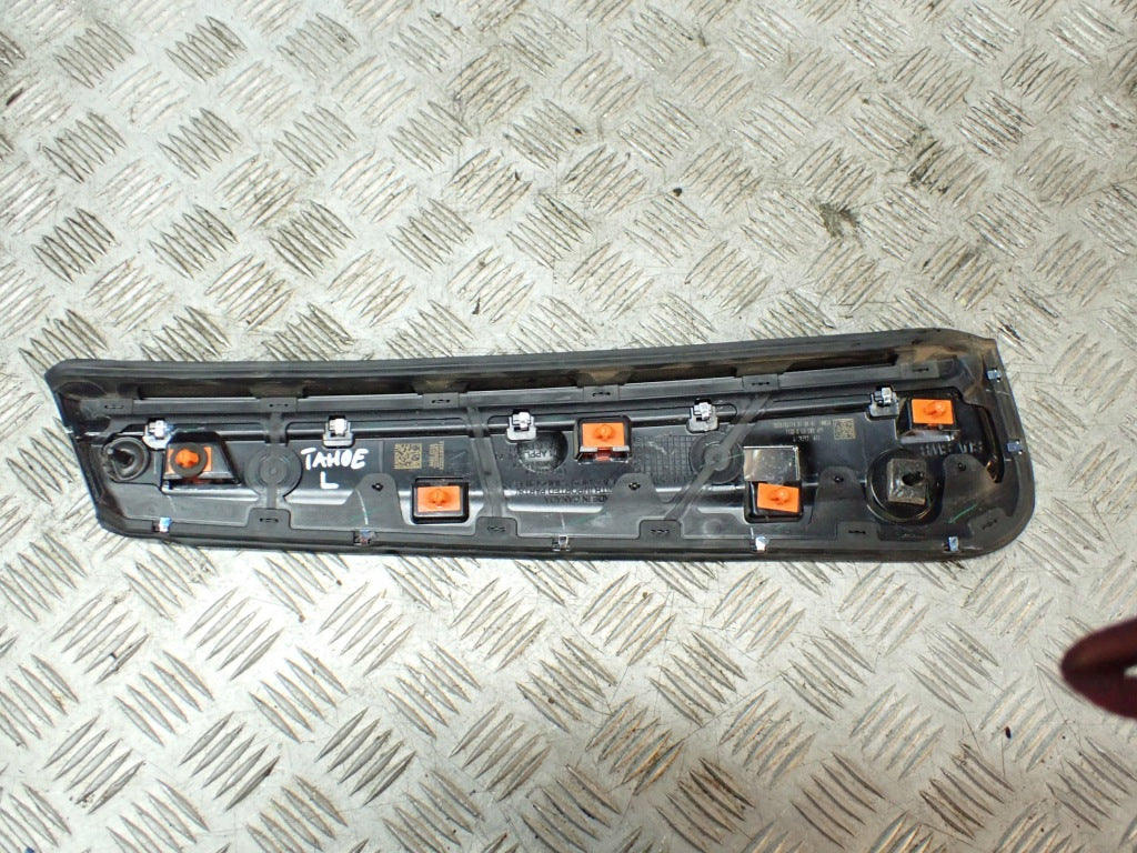 Left Rear Fender Trim Chevrolet Tahoe Yukon 21-