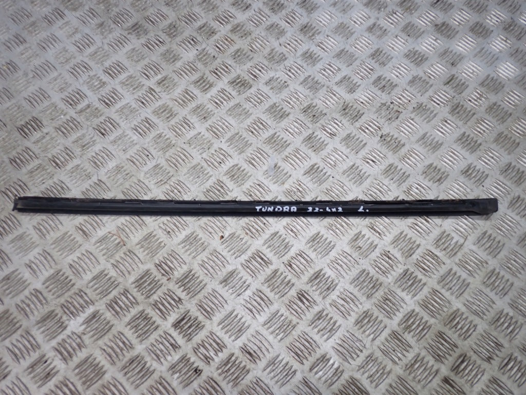 Listwa Zgarniająca Wodę Uszczelka Drzwi Toyota Tundra 2022-