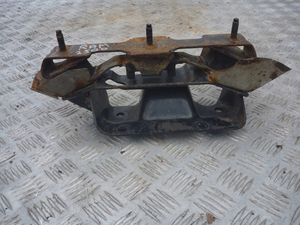 Poduszka Podpora Skrzyni Dodge Ram 3500 2500 2015