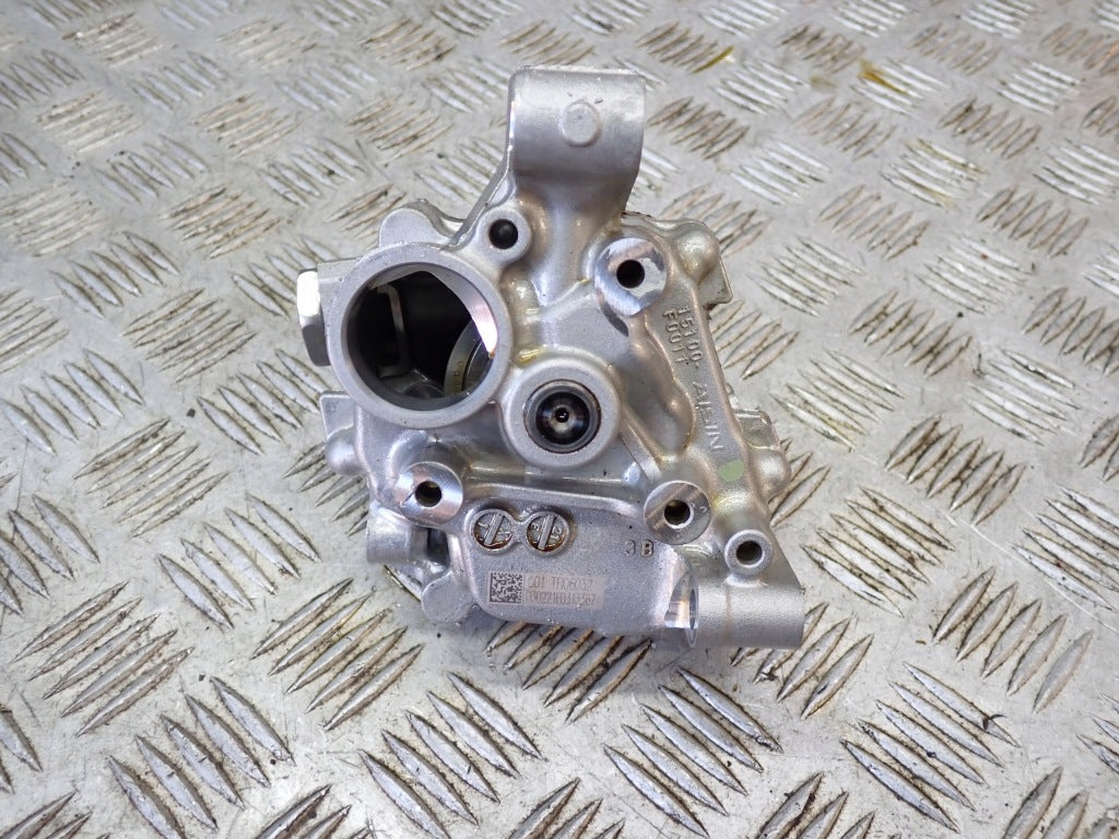 Pompa Oleju Toyota Sienna XL40 2.5 Hybryda A25A-S83 21-