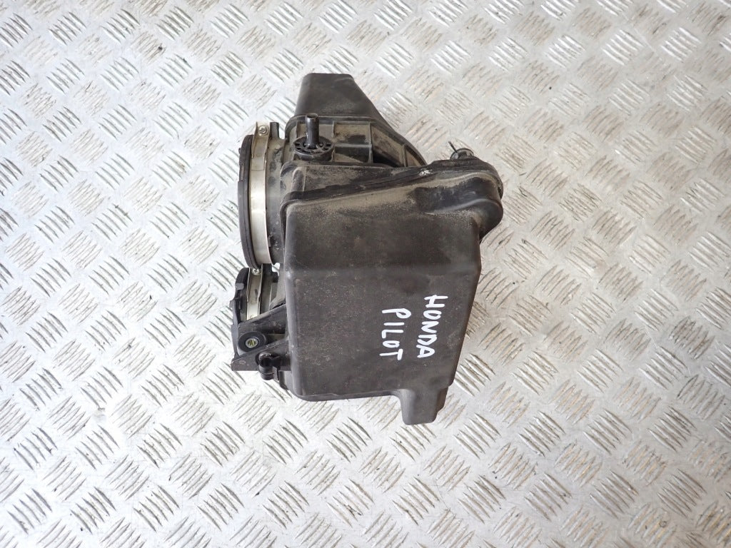 Rezonator Powietrza Górny Honda Pilot 4 YG2 3.5 4x4 2023