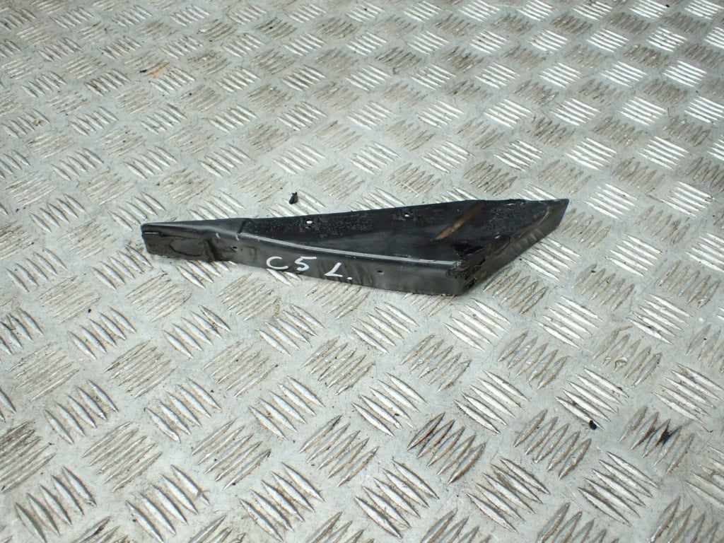 Osłona Listwa Podszybia Lewa Corvette C5