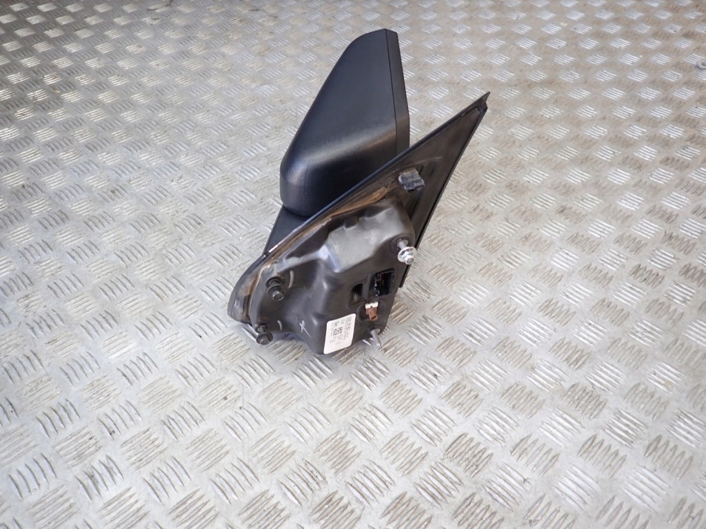 Prawe lusterko z kamerą 13 PIN do Ford F150 3.5 XLT 2021, autopart Autolandparts, widok na zewnętrzną stronę.